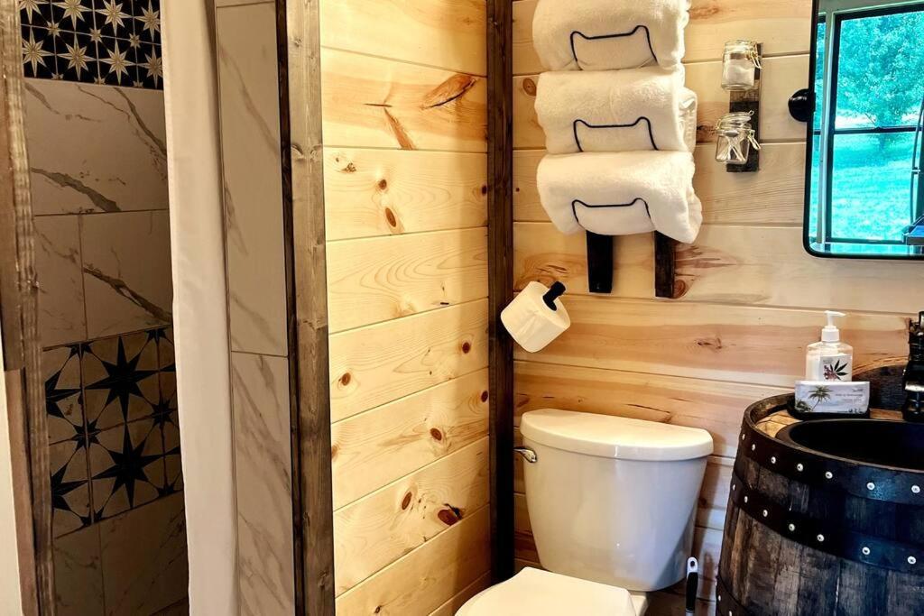 #4 Kentucky Bourbon Trail Bourbon Barrel Cottages Lawrenceburg المظهر الخارجي الصورة