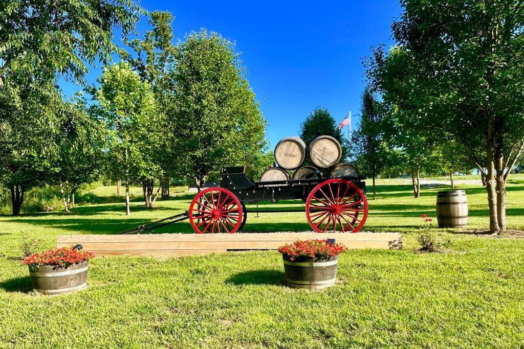 #4 Kentucky Bourbon Trail Bourbon Barrel Cottages Lawrenceburg المظهر الخارجي الصورة