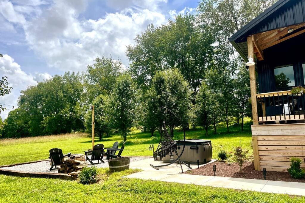 #4 Kentucky Bourbon Trail Bourbon Barrel Cottages Lawrenceburg المظهر الخارجي الصورة