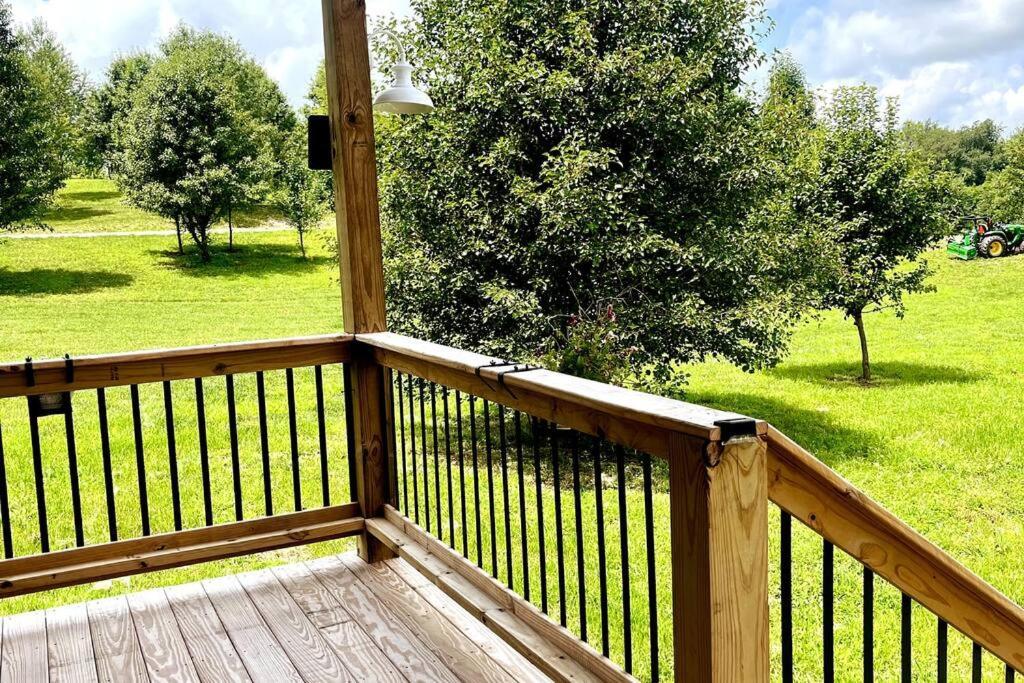 #4 Kentucky Bourbon Trail Bourbon Barrel Cottages Lawrenceburg المظهر الخارجي الصورة